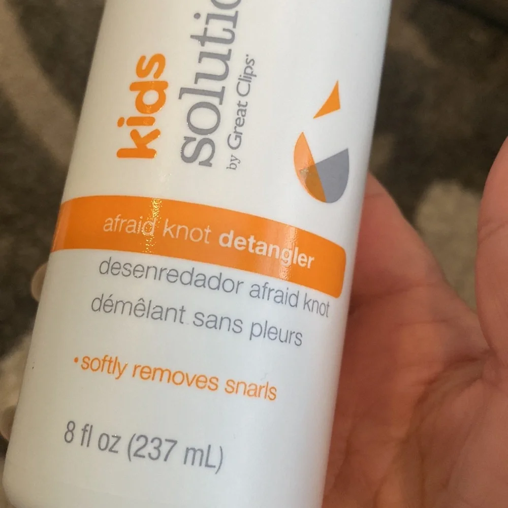 NEW. Kids Solutions by Great Clips. Afraid knot Detangler. 8 fl oz.